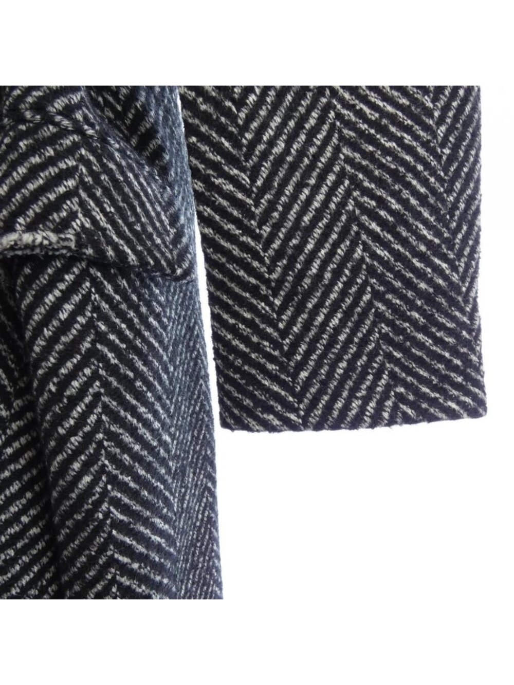 Prada Coat Black - Picture 6 of 6